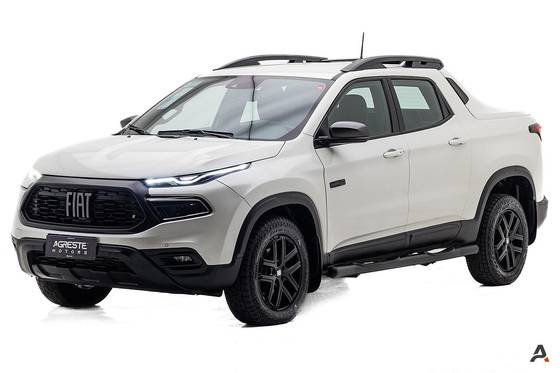 FIAT TORO 2.0 16V TURBO DIESEL ULTRA 4WD AT9 FIAT TORO 2.0 16V TURBO DIESEL ULTRA 4WD AT9